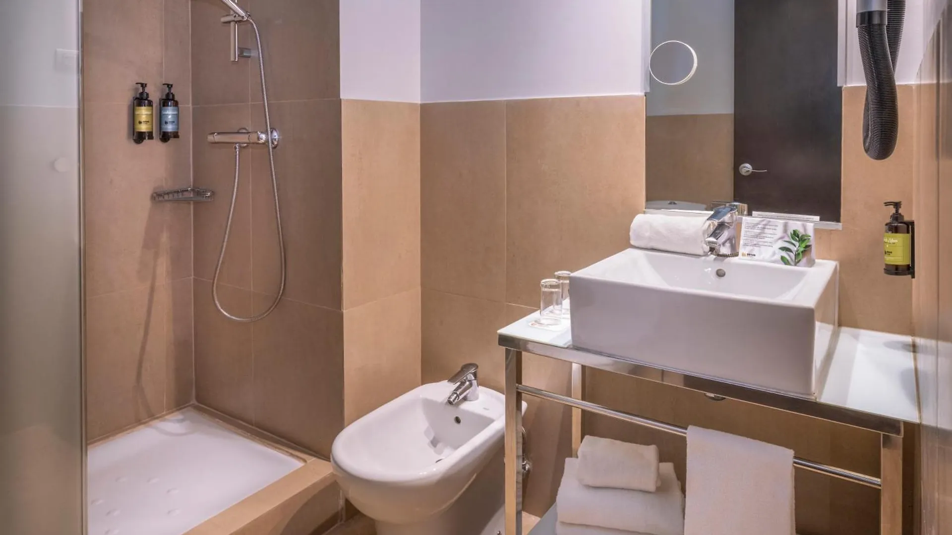 Hotel Serhs Del Port Barcelona 3*,  Spanien